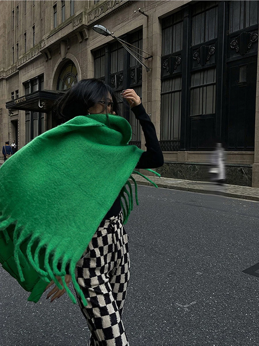 Lucky Brand Foulard Tissé à Carreaux Et Bonnet à Pompons Pour