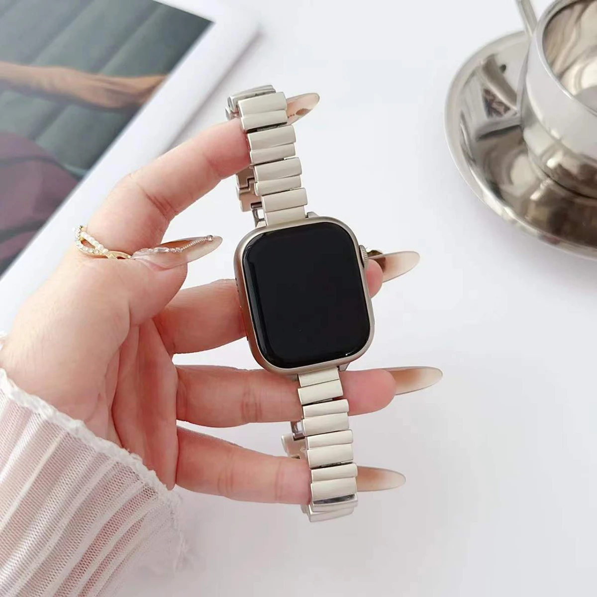 ตัวเลือกสินค้า สายนาฬิกาโลหะ Apple Watch ยืดหยุ่น ทนทาน หลายขนาด