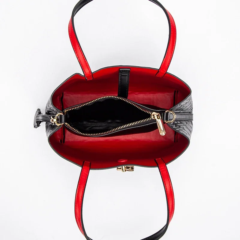 حقيبة جلدية نسائية منقوشة من تصميم CH Fashion، حقي...