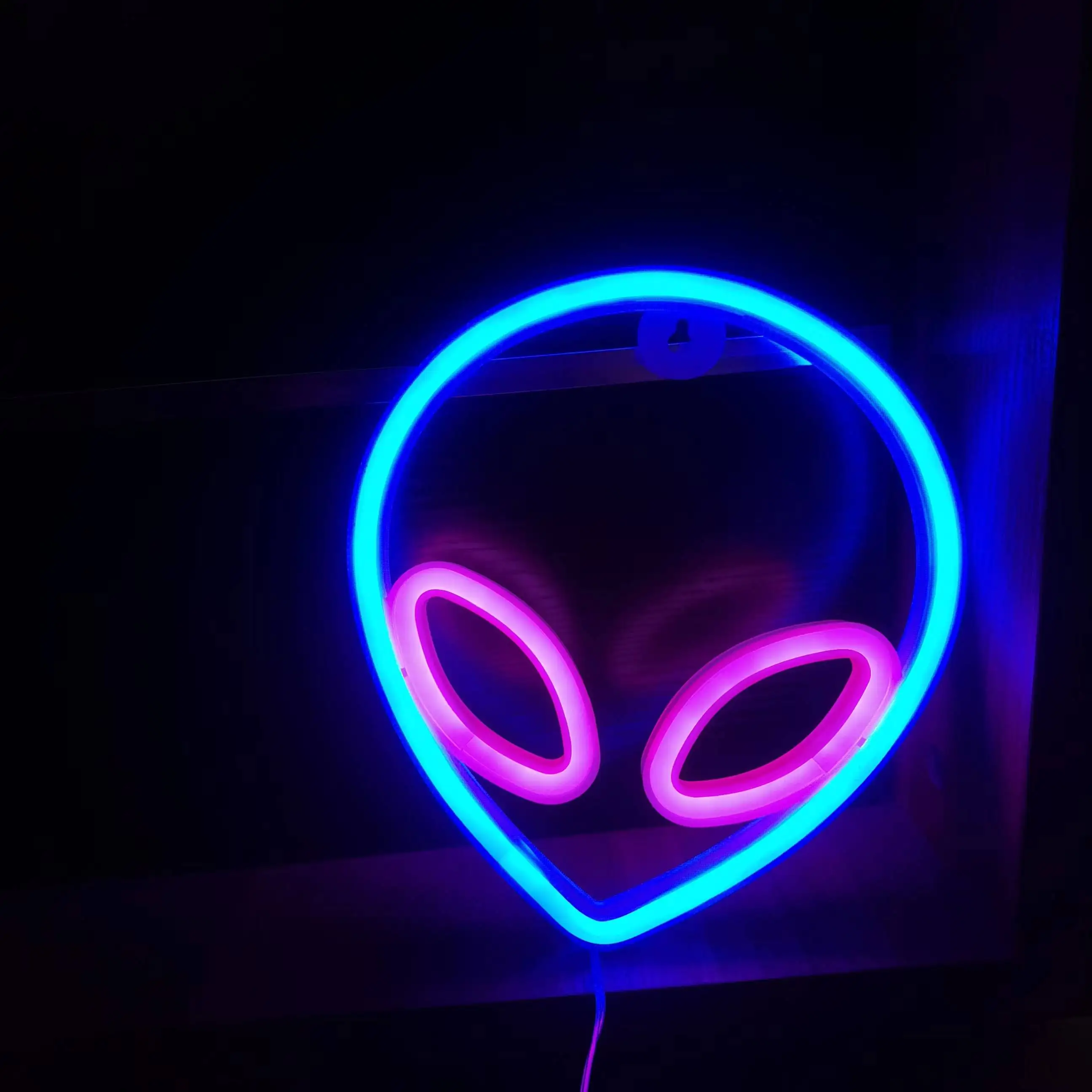 Alien Pink Blue