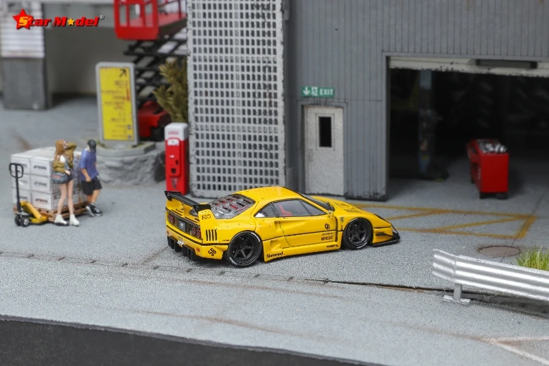 Miniature Ferrari F40 LBWK 1:64 - Voiture Sport En Alliage, Rouge, Avec étui Et Support - Neuve