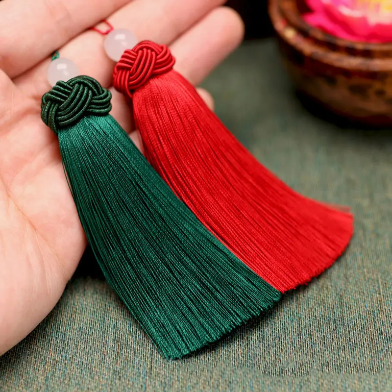 

2/5Pcs 8cm Tassel Handmade Silk Craft Tassels Pineapple Cap Tassels with Cord Loop for DIY Crafts Jewelry Making Accessories