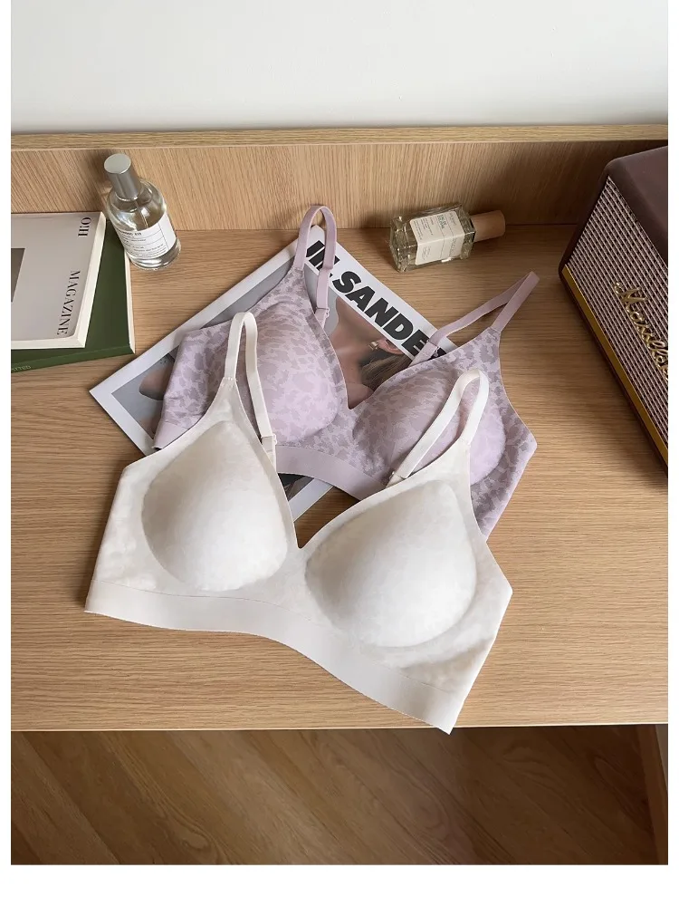 MOYISU Seamless Push-Up Bra Women Small Chest Enhancer Wireless Anti-Sag Leopard Print Thin Cup Lightweight Sun Comfort Allure 4