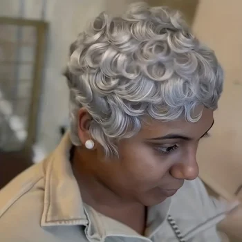 Parrucca per capelli umani Pixie grigia piena fatta a macchina, taglio pixie corto riccio sciolto con cappuccio in rete rosa, capelli grigi naturali per tutti i giorni