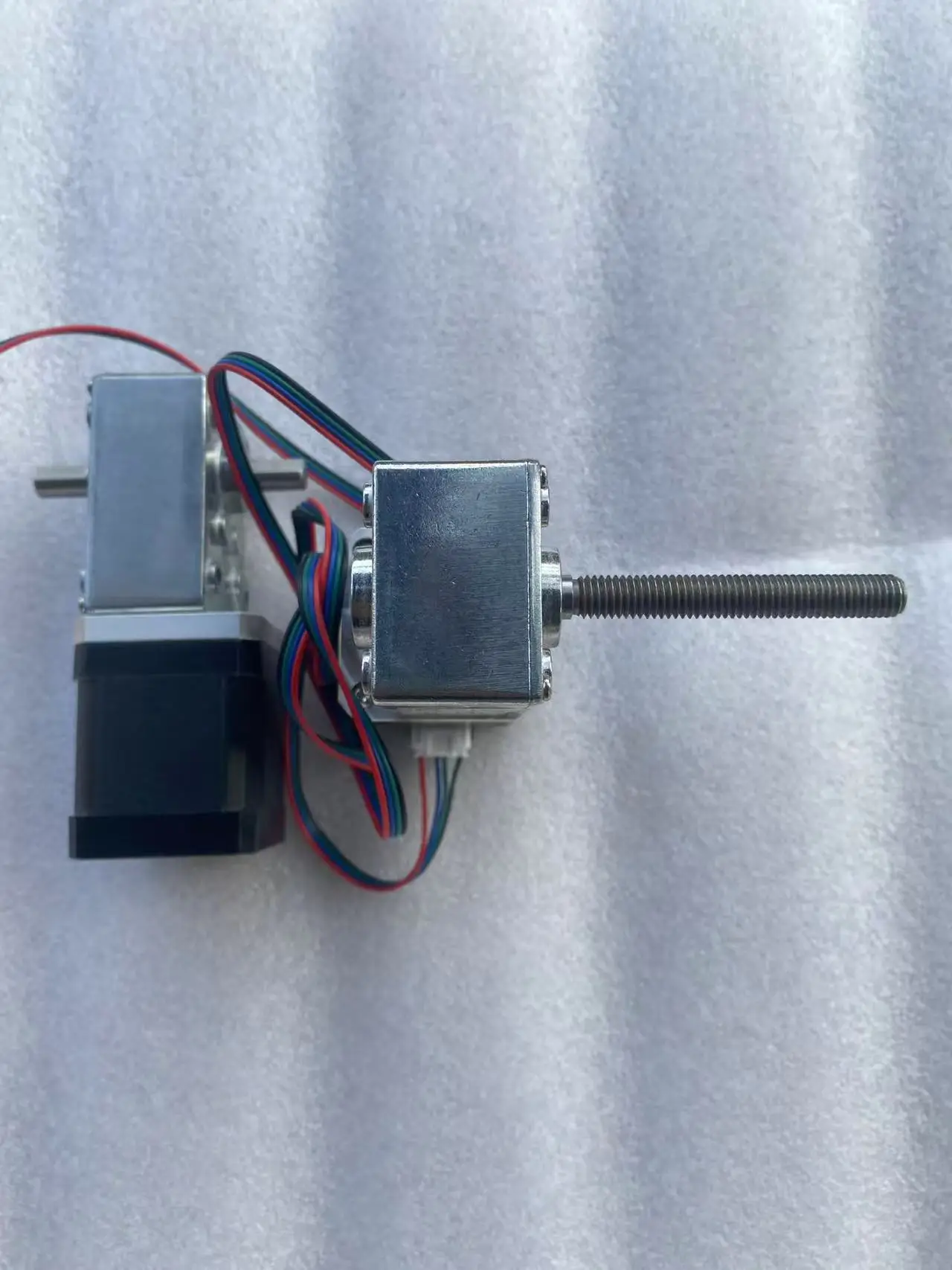 5840-42by 고토크 자가잠금 웜 기어 스테퍼 모터