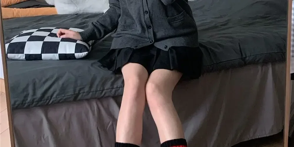 Bunte gestreifte gestrickte Sockenbezüge, coole süße JK-Schulstil, trendige Hot Girl Subkultur-Leggings, warme Schuhe, Heimkomfort – Detail 6
