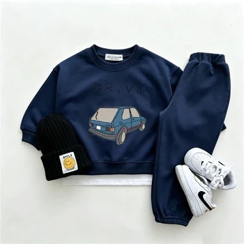 Completo Sportivo Casual per Ragazzi, Set Due Pezzi con Stampa Auto, Felpa con Cappuccio e Pantaloni Larghi