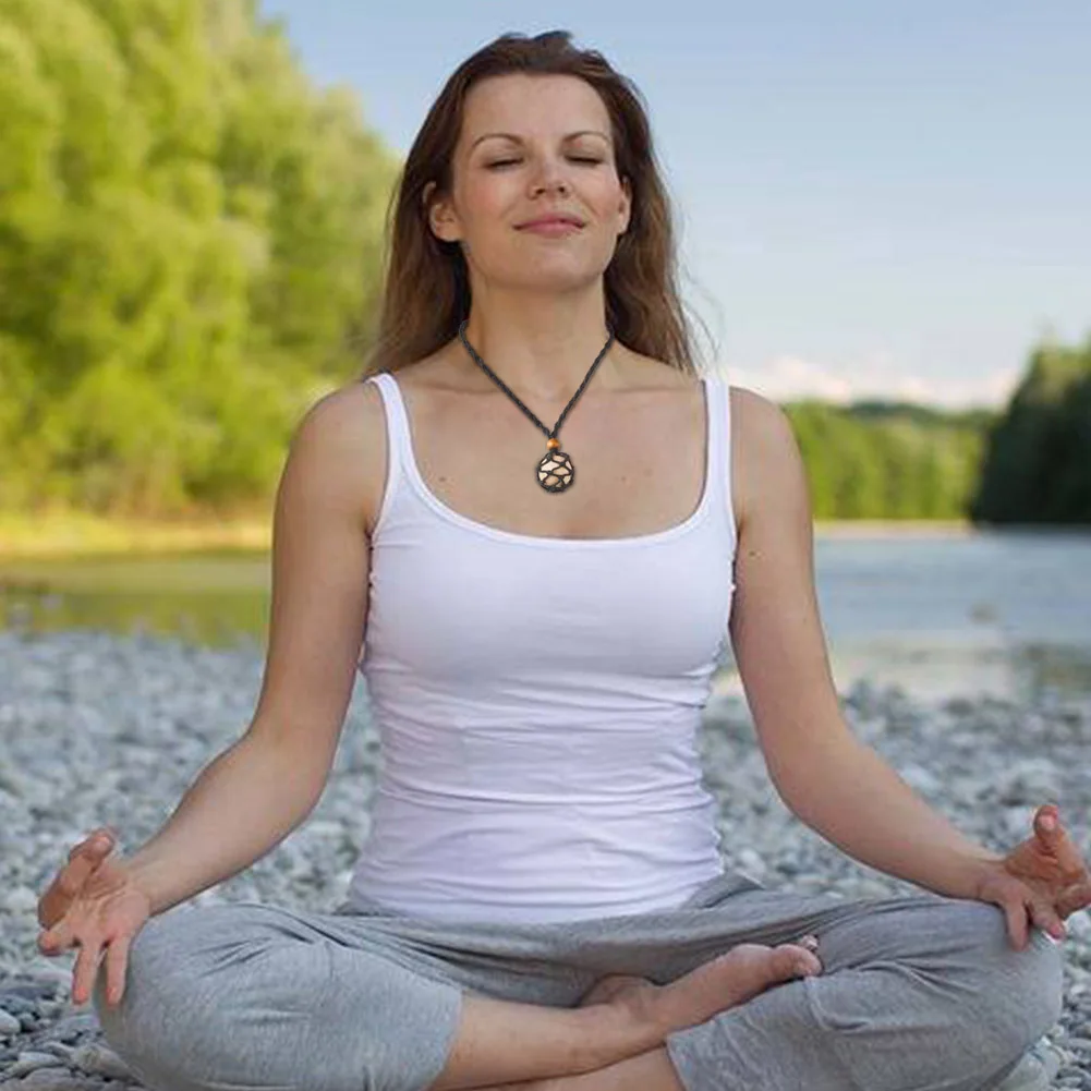 10pcs Empty Stone Crystal Necklace Holder Adjustable Waxed Cord Woven Netted Cage Necklace Healing Chakras Yoga Jewelry Making