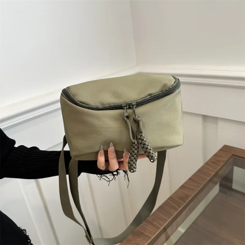 

Small and Convenient Small Bag Chest Bag Crossbody Bag Backpack 2024 New Simple Sports Phone Bag Makeup Bag Waist Bag