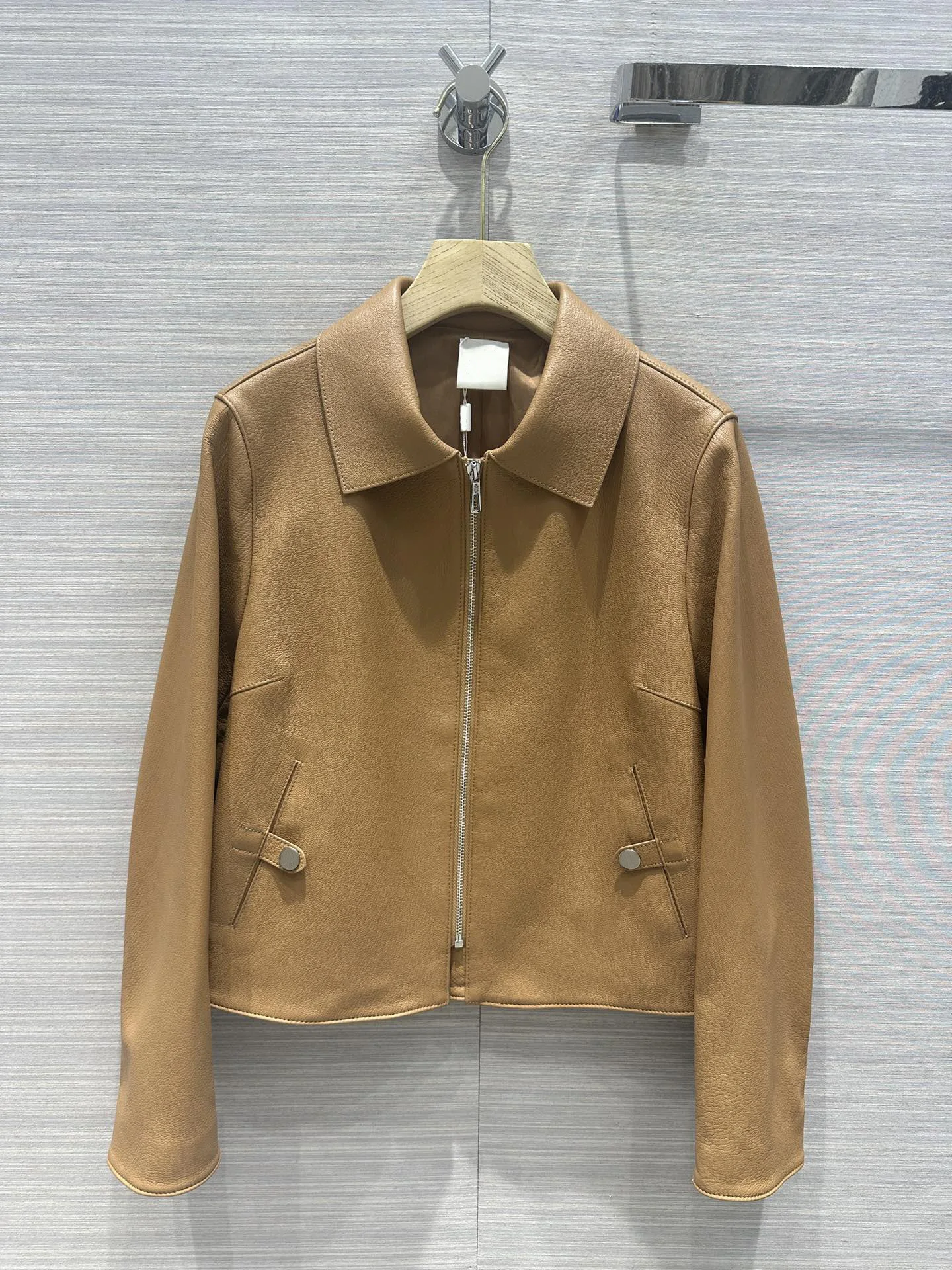 

Autumn and winter new products, temperament small lapel coat, minimalist style, imported New Zealand 100% baby sheep skin