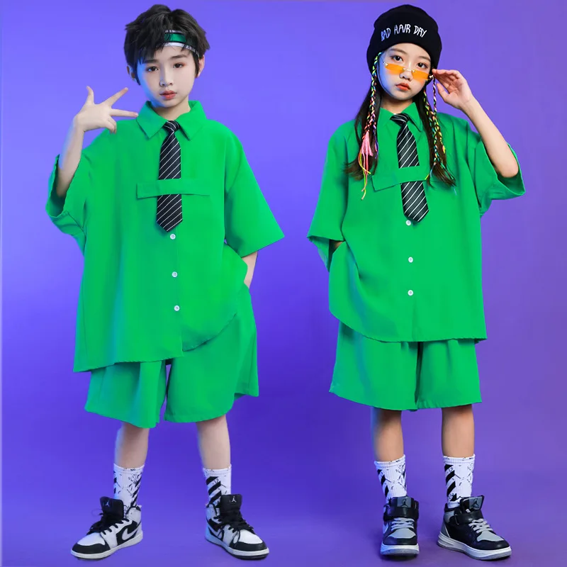 Рисунок 2 - Футболка с коротким рукавом и шорты