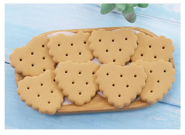 Description Picture 5 of itemWaffle Cookie Molds 16pcs Set Cookies Cutters Classic Retro Biscuit Mold Confectionery Cookie Stamp Baking Pastry Bakeware Tools