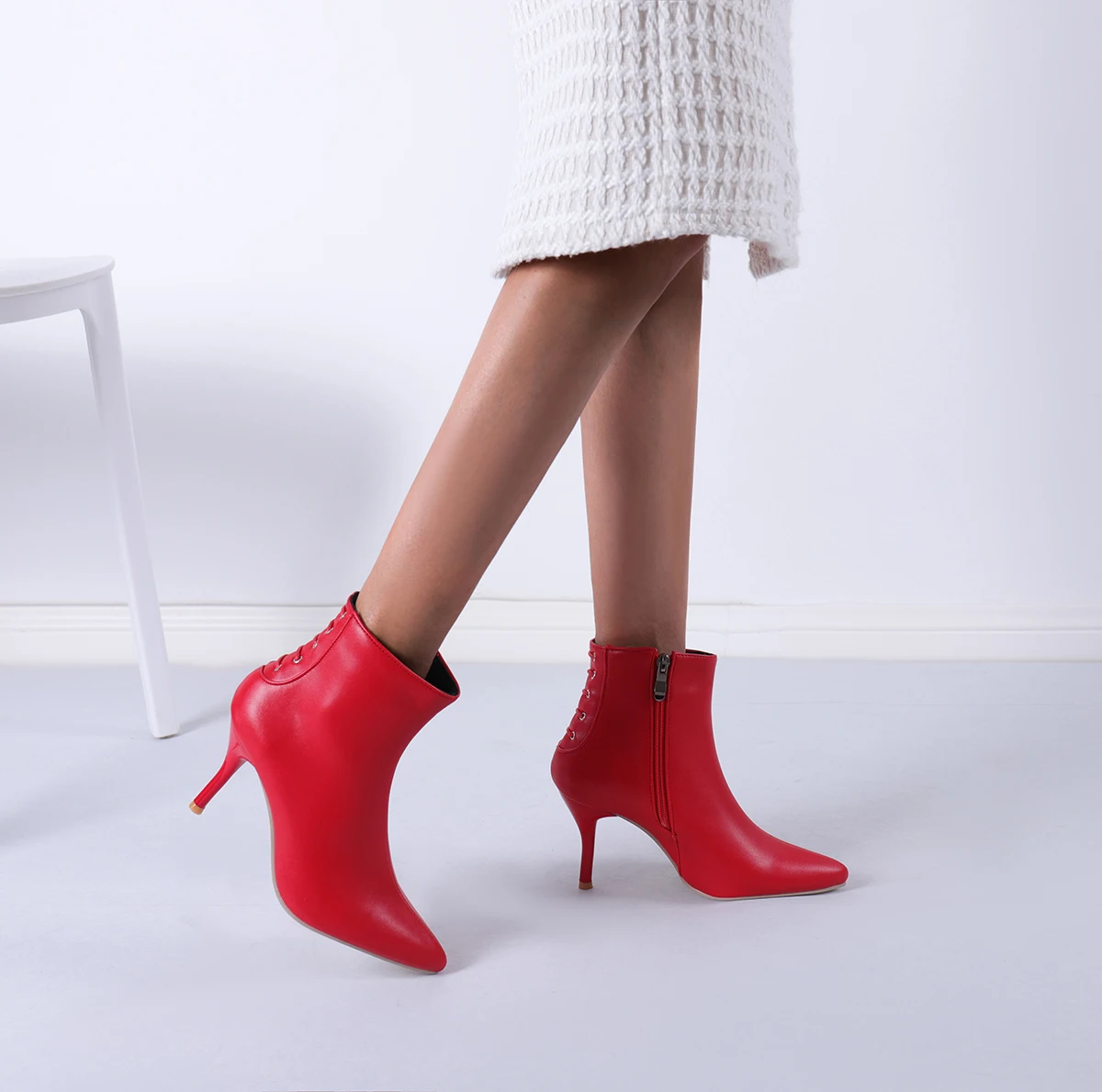 Rote Damenstiefel, kurze Stiefel, weiß, schwarz, elegantes Damengeschenk, luxuriöser Designer-Stil, neue Damen-Stiefeletten für Herbst und Winter, hohe Absätze, spitzer Zehenbereich, Stiletto-Absatz, Reißverschluss-Sti – Detail 21