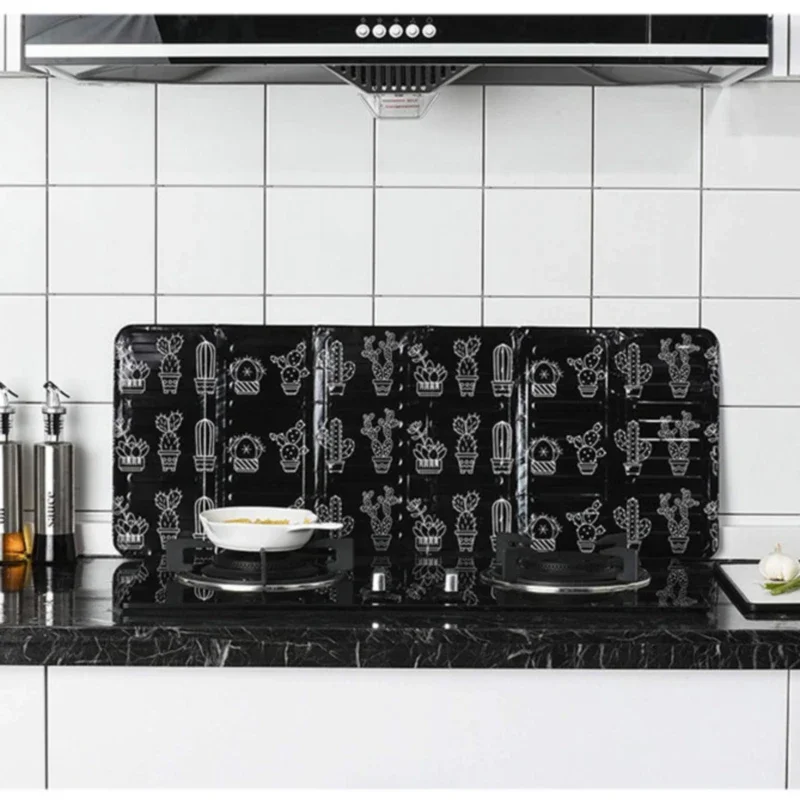Kitchen Gas Stove Baffle Aluminum Foldable Portable Frying Pan Oil Splash Protection Screen Household Accessories