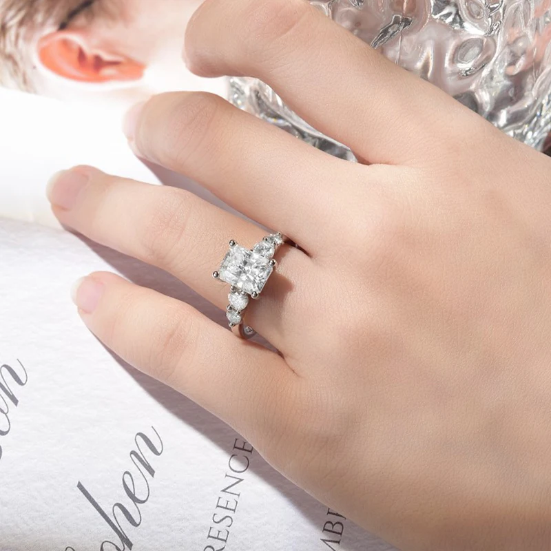 Elegant Full Moissanite Diamond Rings For Women Best Gift For