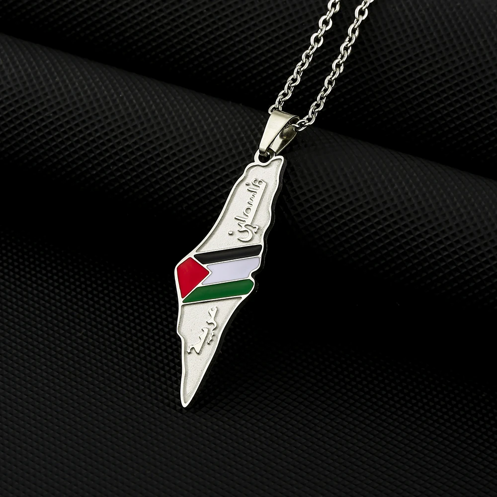 Collar mapa de Palestina con caligrafía arabe – Tienda solidaria