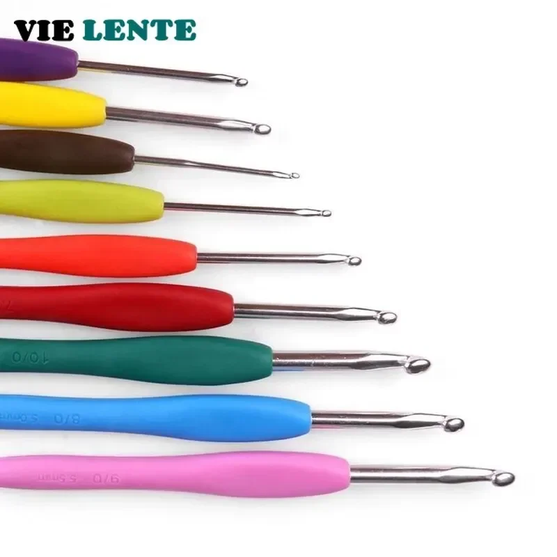 Colorful Aluminum Oxide Crochet Hooks Kit with Soft Handles for Hand Knitting