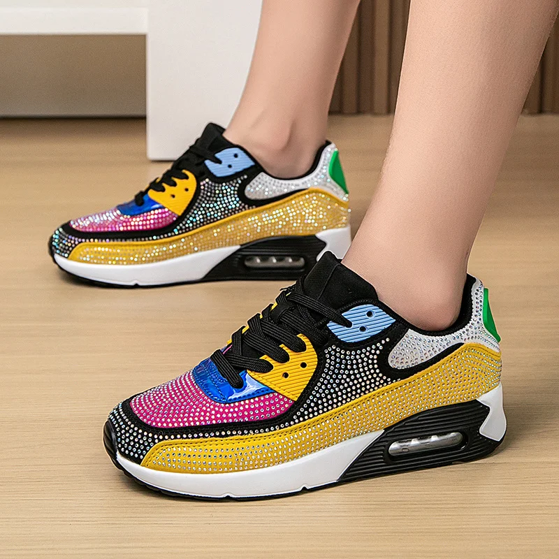 Рисунок 2 - Женские люксовые брендовые кроссовки стразы