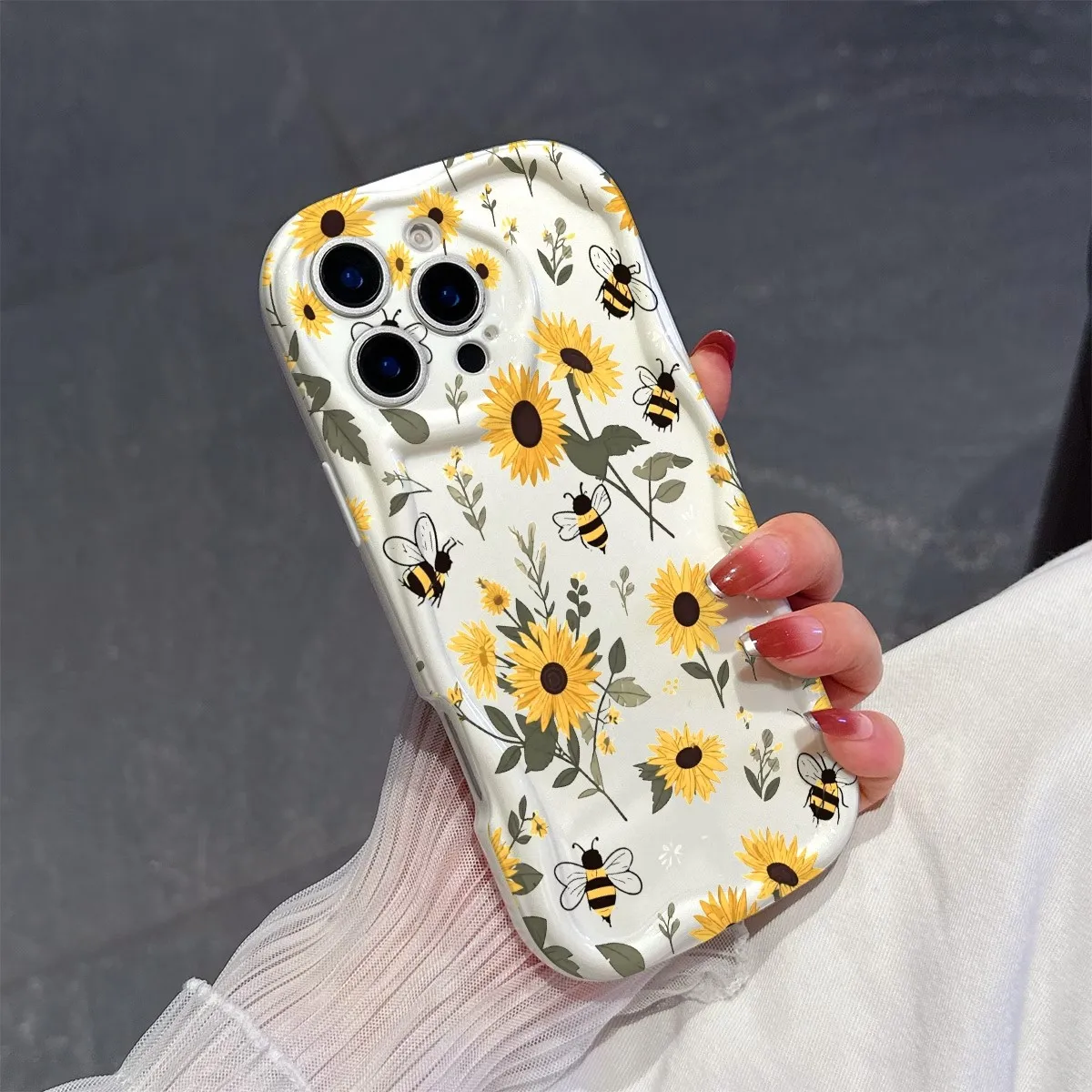 Sunflower Cream Wavy Edge Soft Phone Case