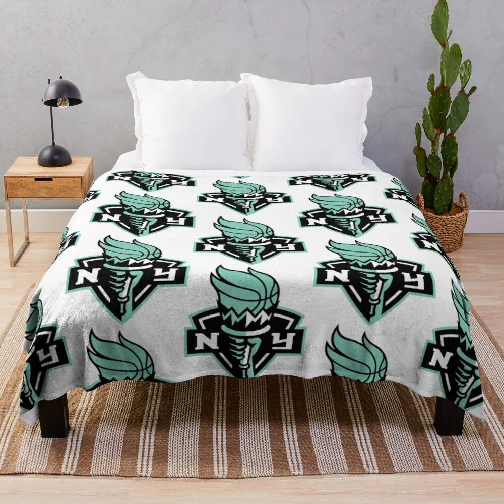 

The NY Essential Throw Blanket Loose Blanket