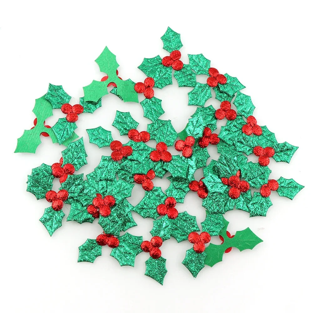 100pcs Trianglered fruits Christmas green leaves Christmas crafts gifts decorations DIY handmade accessories Christmas paper scraps christmas decorations