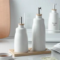Household kitchen small oil bottle does not hang oil ceramic soy sauce vinegar seasoning bottle kitchen utensils