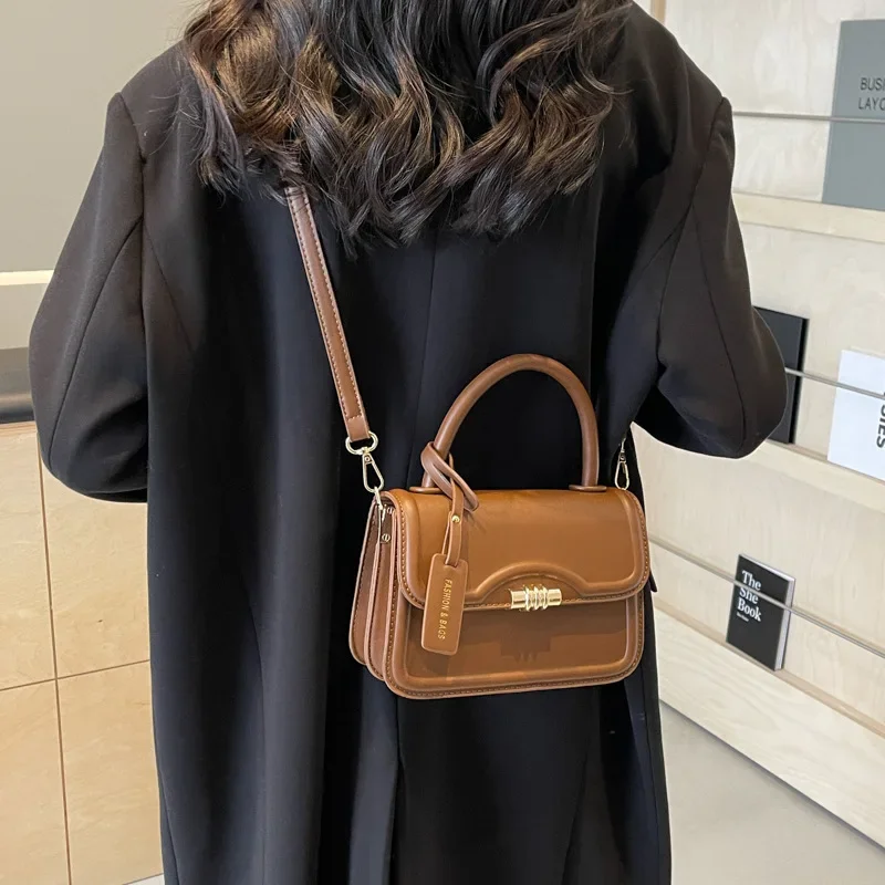 Advanced Texture Vintage Ladies Bags 2024 New Popular All-Matching Messenger Fashion Portable Small Square Bag