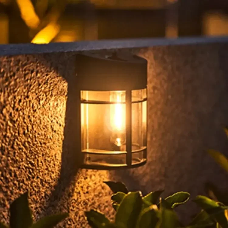 

Outdoor solar fence light, LED solar landscape light, waterproof wall light decoration foyer, backyard garden, warm light