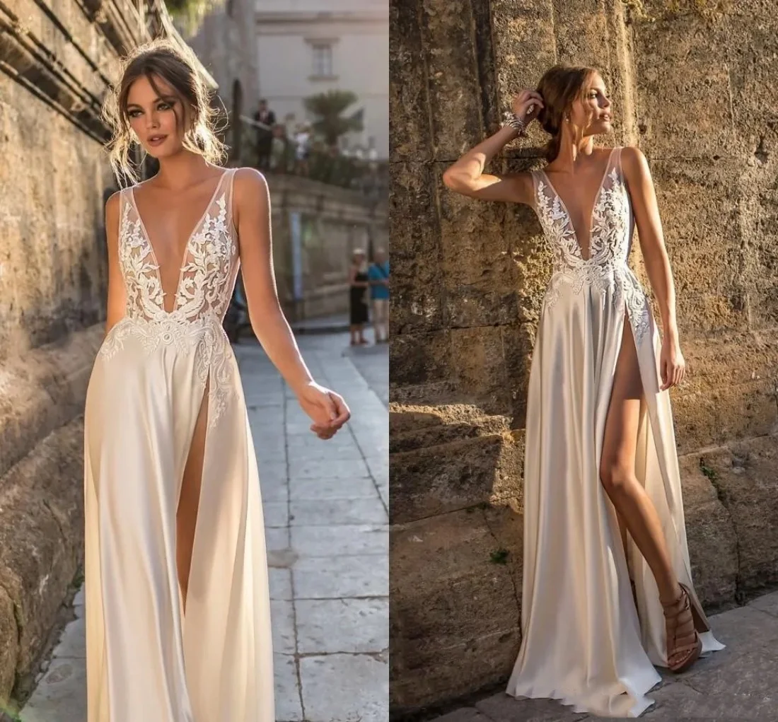 

Sexy Low-Cut Wedding Dress Deep V-Neck Boho 3D Floral Applique A-Line Satin Zipper Or Lace-Up Back Floor-Length Bride Party Gown