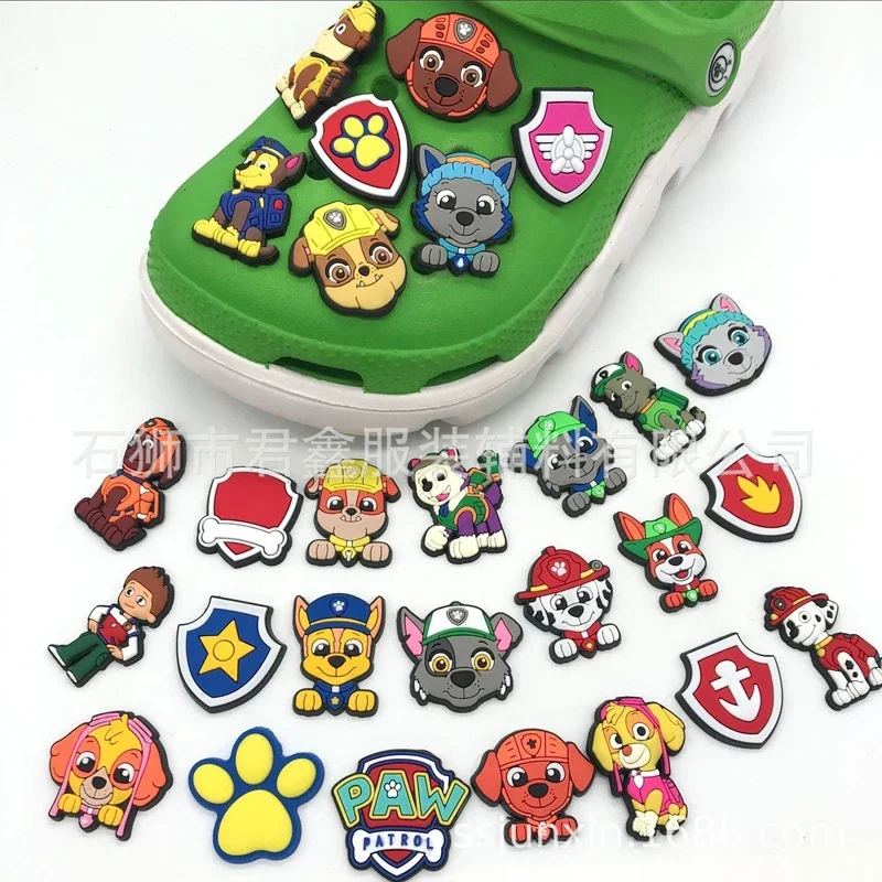 28 Pz/Set Paw Patrol Shoe Buckle Chase Skye Marshall Action Figures Accessori Per Cartoni Animati Charms Kids Party X-Mas Gifts