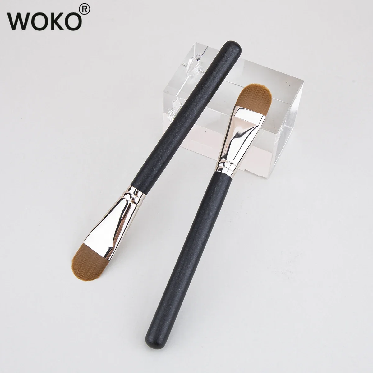 Upgraded M-191 Flat Round Ultra-thin Foundation Makeup BrushProfessional Contour Liquid Foundation Cream Concealer Make-up Tool 6