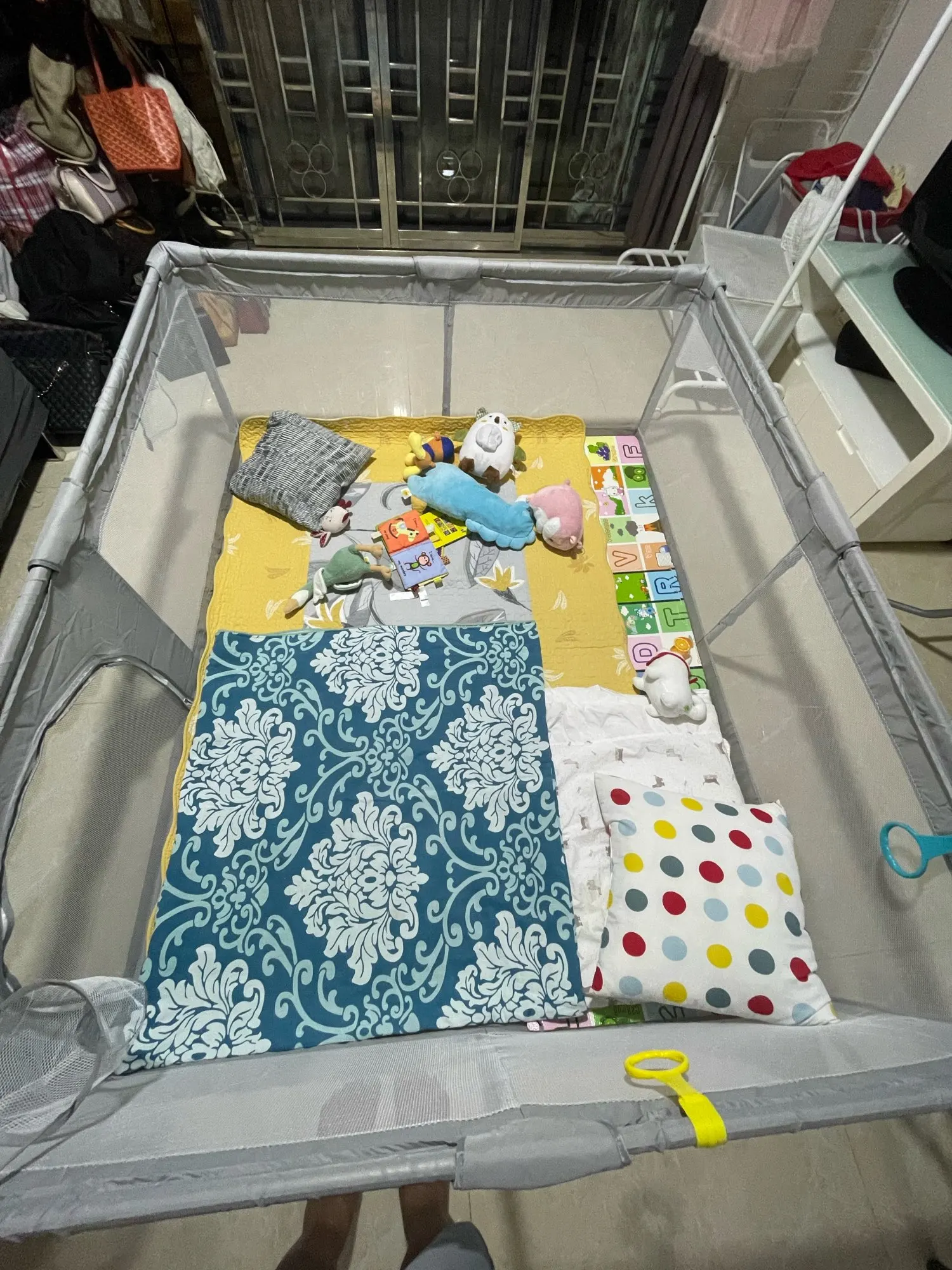 IMBABY Baby Playpen - Light Gray Play Yard with Pull Ring for Safe Play and Fun photo review