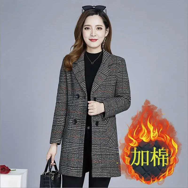 Autumn And Winter Coat Fleece Woolen Coat Women's 2023 Mid-Elderly Mothers Wear Cotton Trench Coat Female Plaid Outwear Female