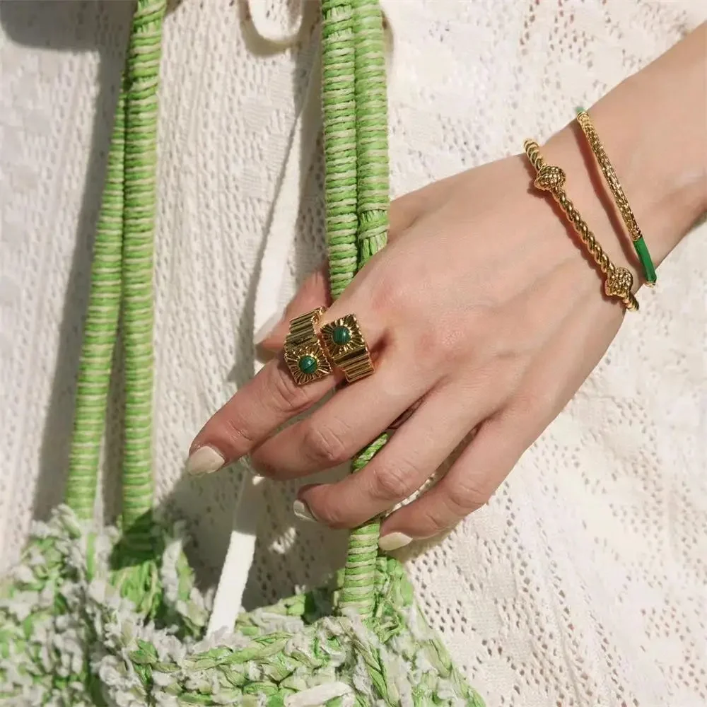 Gothic Gold Color Twist Fold Square Texture Open Rings Natural Turquoise Stone Geometric Knuckle Ring Unique Jewelry Accessories