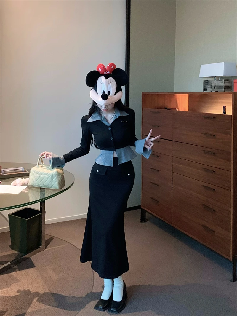 

Женский костюм из двух предметов, трикотажный контрастный облегающий кардиган с высокой талией и длинной юбкой, осень 2023