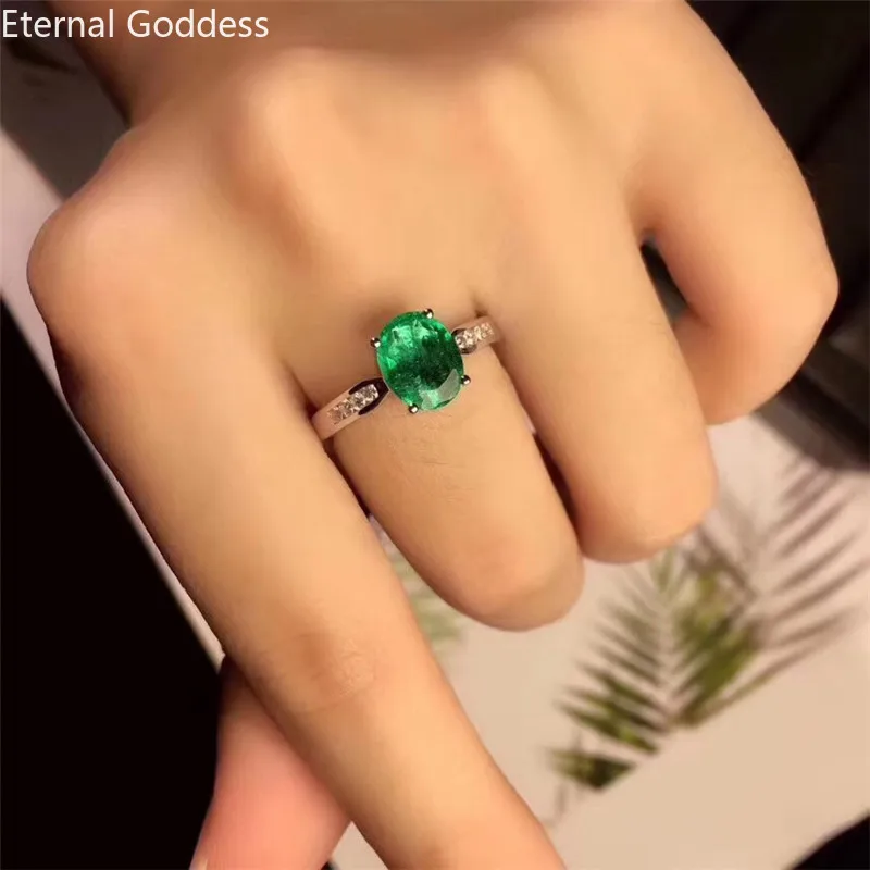 

Luxury 925 Silver Ring With Green Oval nature Emerald Gemstone Silver Woman Open Adjust Size Classicparty Gift Wholesale