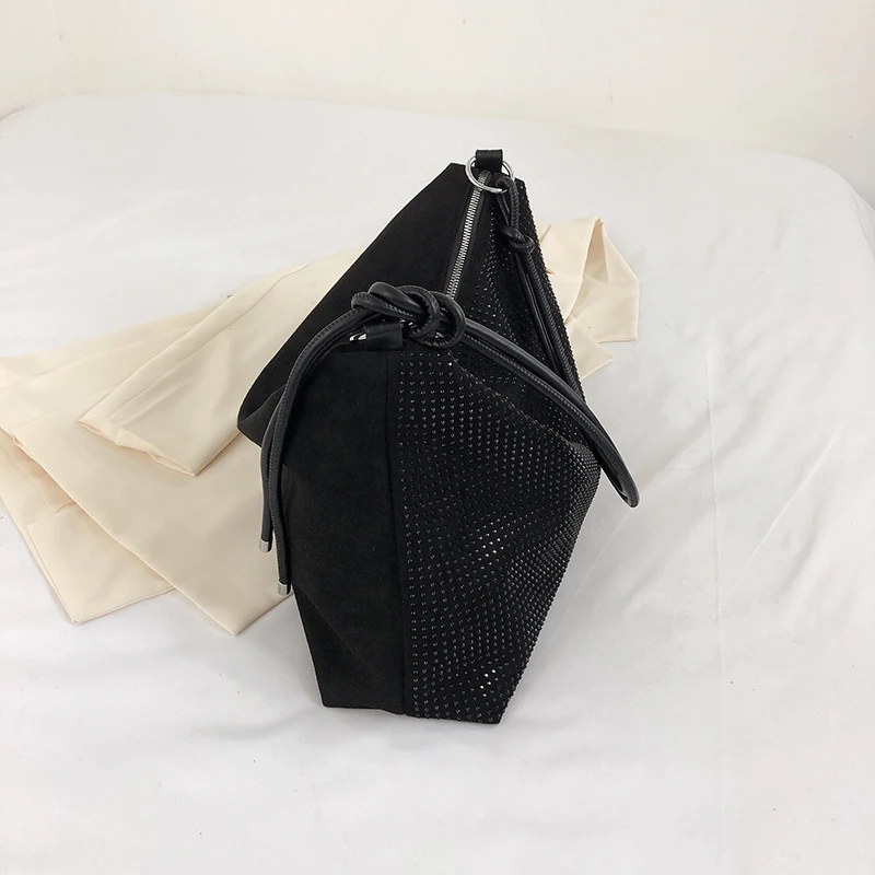 Punk Style Shoulder Bags For Women Rivet Female Packages Fashion Designer Handbags 2023 New Vintage Bags Shiny Casual Totes