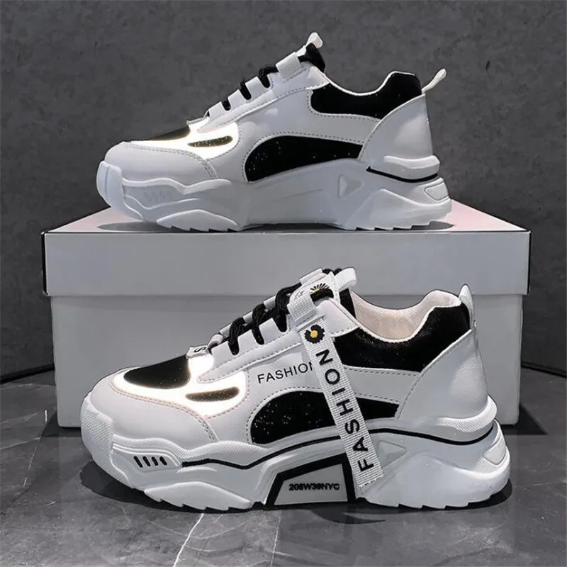 Luxury Reflective Casual Sneakers Shoes Women Platform Shoes Lace-Up  Breathable Walking Shoes For Women Couple Jogging Footwear