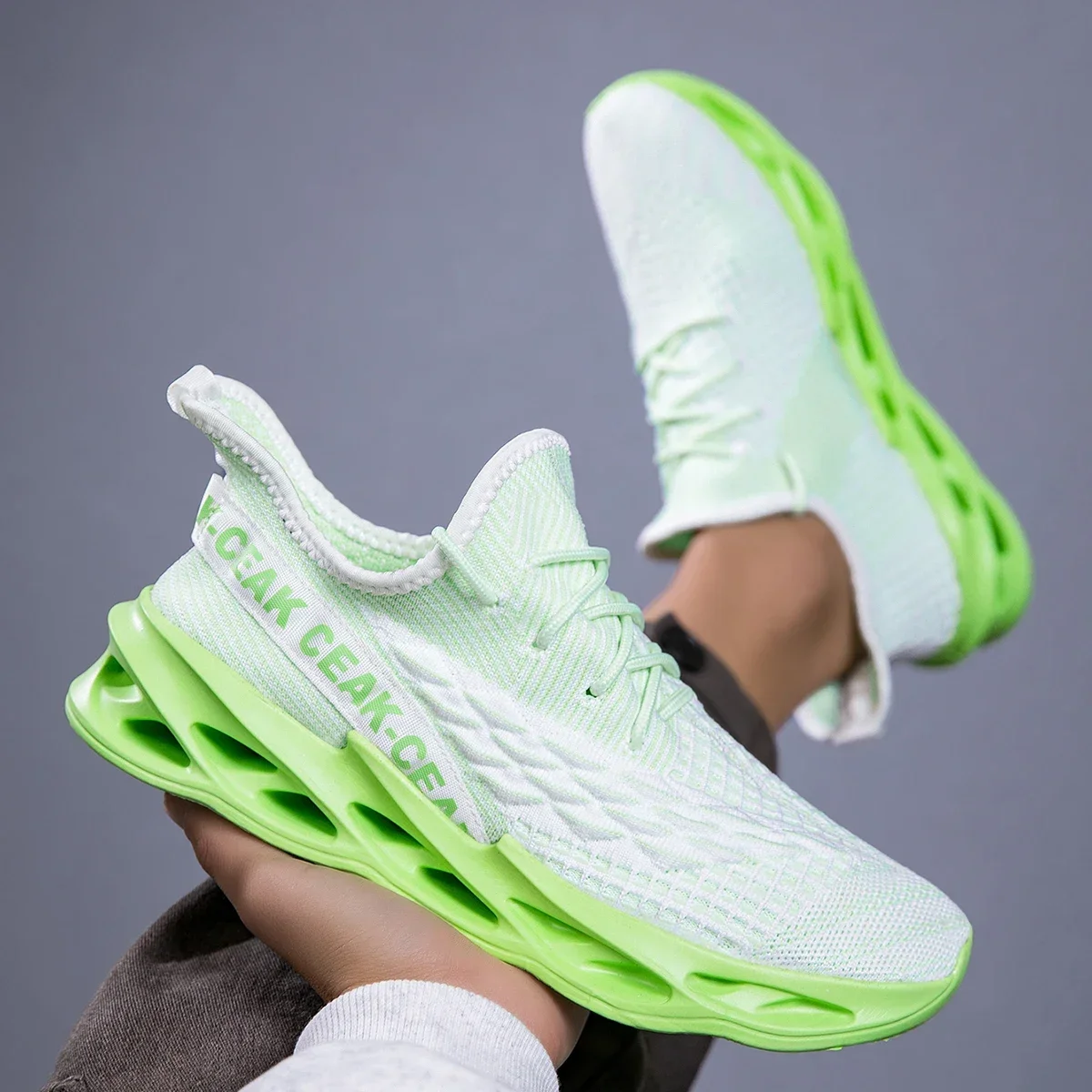 MAEDEF Men's Breathable Mesh Running Sneakers with Thick Soles