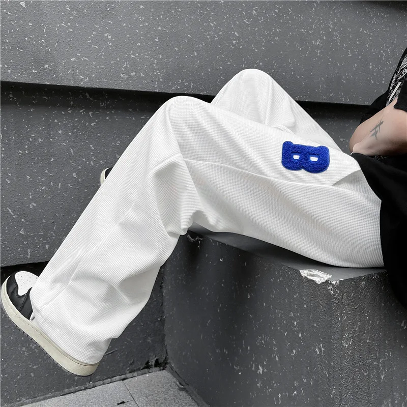 Рисунок 3 - Брюки мужские с широкими штанинами