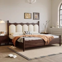Lit double en bois massif avec dossier souple, table de chevet avec tiroirs, ensemble de meubles de chambre à coucher, ensemble complet 1
