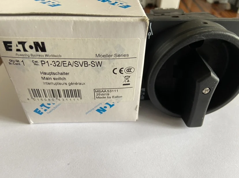 

New Original Eaton Combine switch isolation switch P1-32/EA/SVB-SW