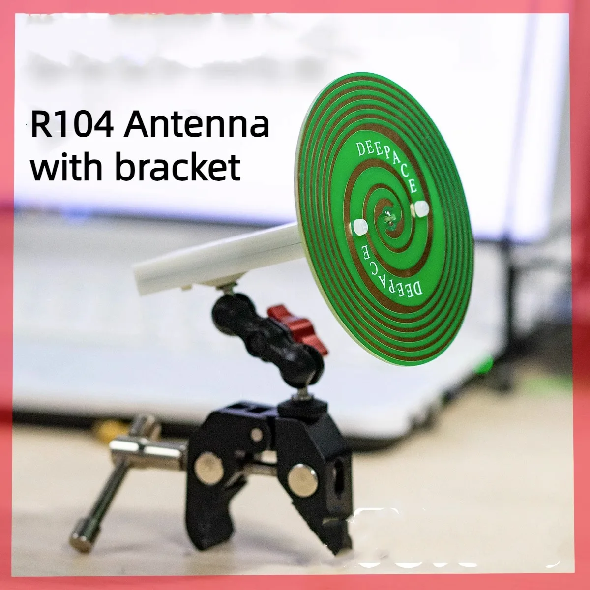 

R104 Ultra-wideband Circularly Polarized Antenna 900MHz-7GHz Ultra-wideband Antenna Circularly Polarized