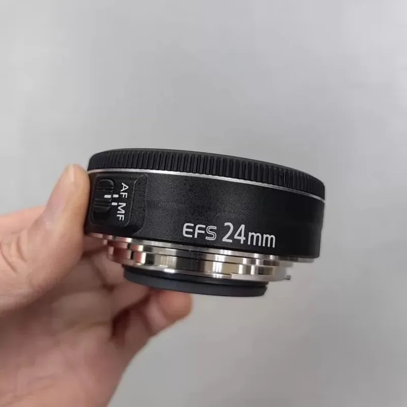 95% 새 상품  캐논 EF-S 24mm F2.8 STM 광각 대구경 고정 초점 렌즈 (캐논 EOS 500D 550D 600D 650D 카메라용)
