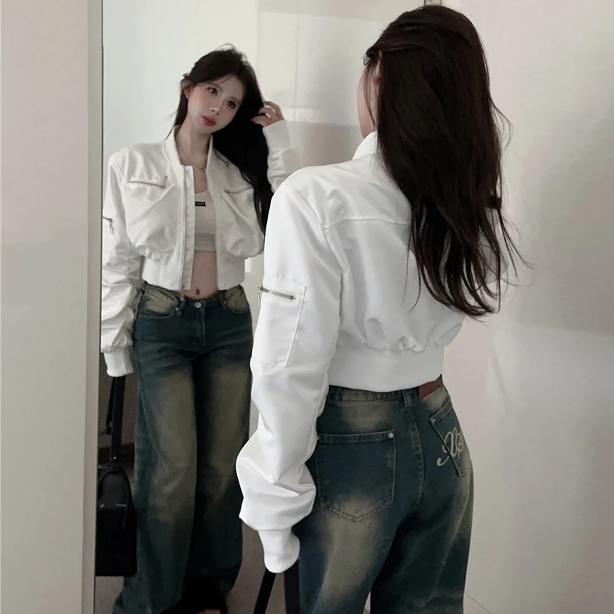 سترة قصيرة للنساء