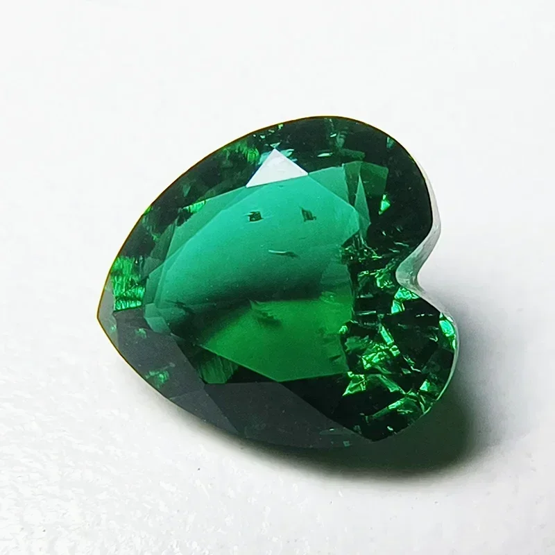 Lab Grown Zambian Emeralds Hydrothermal Hand Cutting Heart Shape with Cracks Inclusions Inside Selectable AGL Certificate loose gemstones