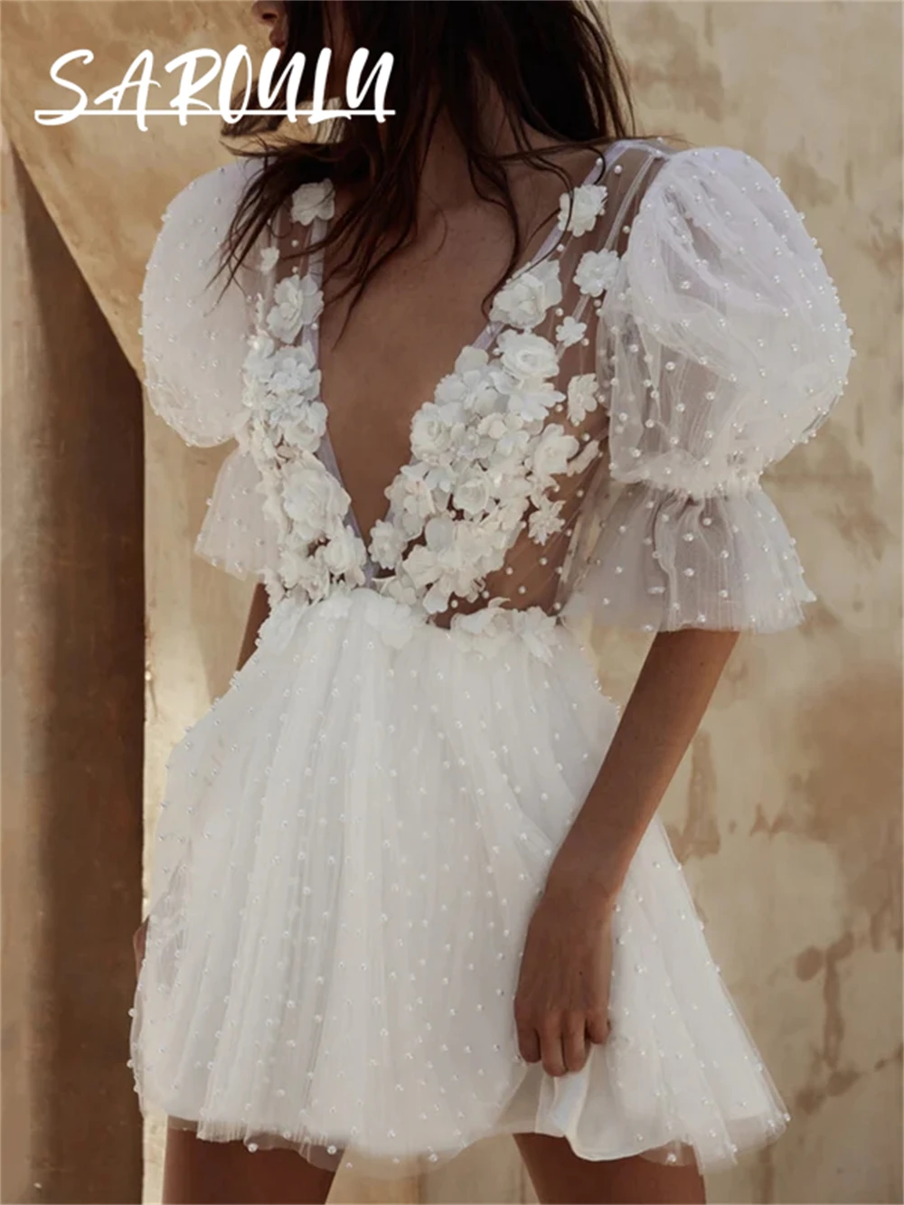 

Sweet Pearls Short Wedding Dress With Princess Puff Sleeves Above Knee Deep V Neck 3D Floral Appliques Midi Bride Dresses