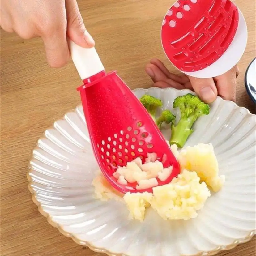 1 Pcs Kitchen Mashing Slotted Spoon Grinding Ginger And Garlic Spoon Household Mashed Potato Rice Spoon