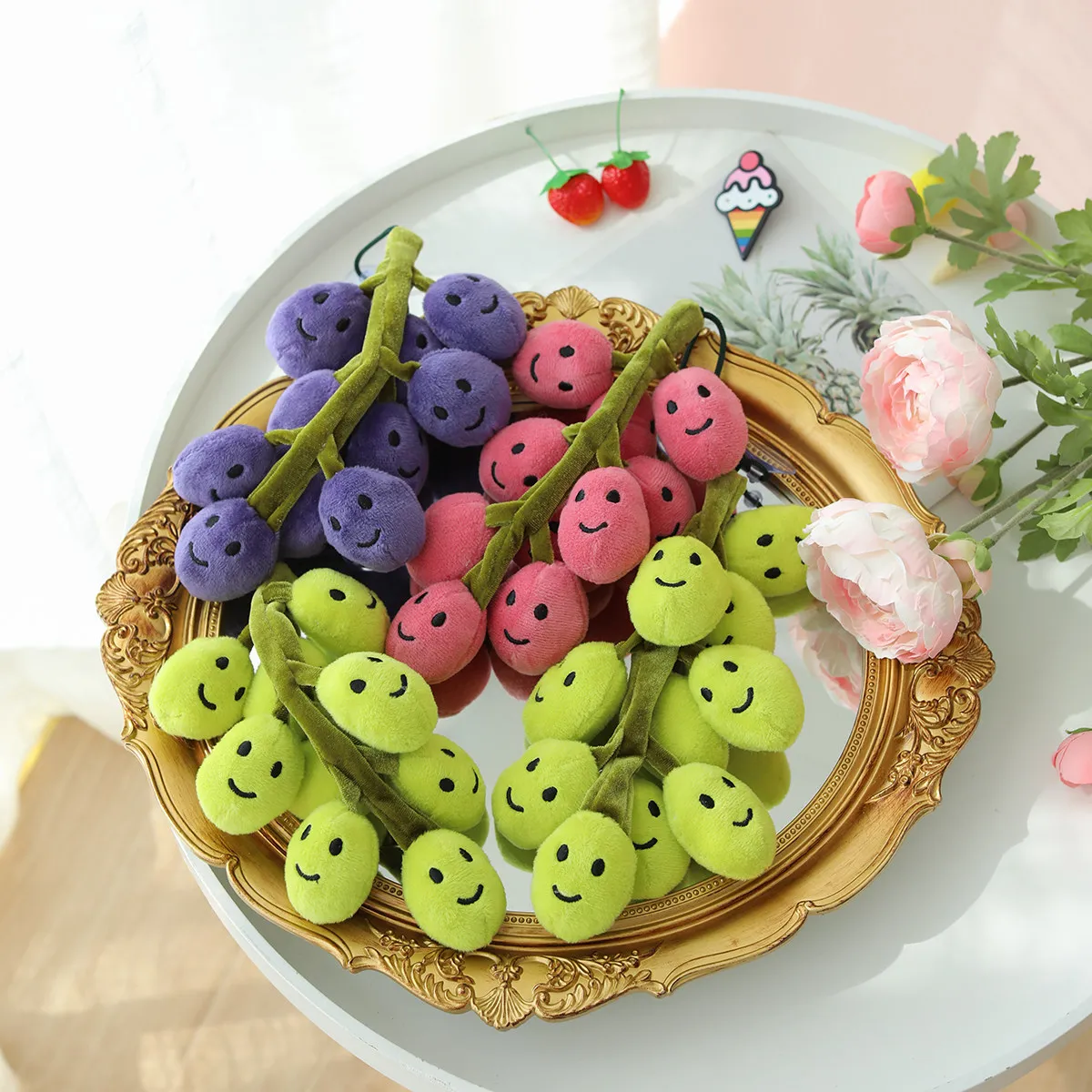 

26cm Cute Korean Style Grape Doll Stuffed Fruit Smiling Grapes Green Red Grape Plush Toy Girly Home Decor Pendant Birthday Gifts