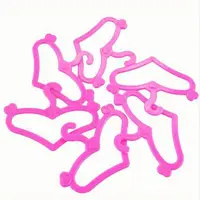 10pcs Quality Pink Color Plastic Heart Shape Hangers Dollhouse Furniture Hangers for Doll Clothes Accessories 2